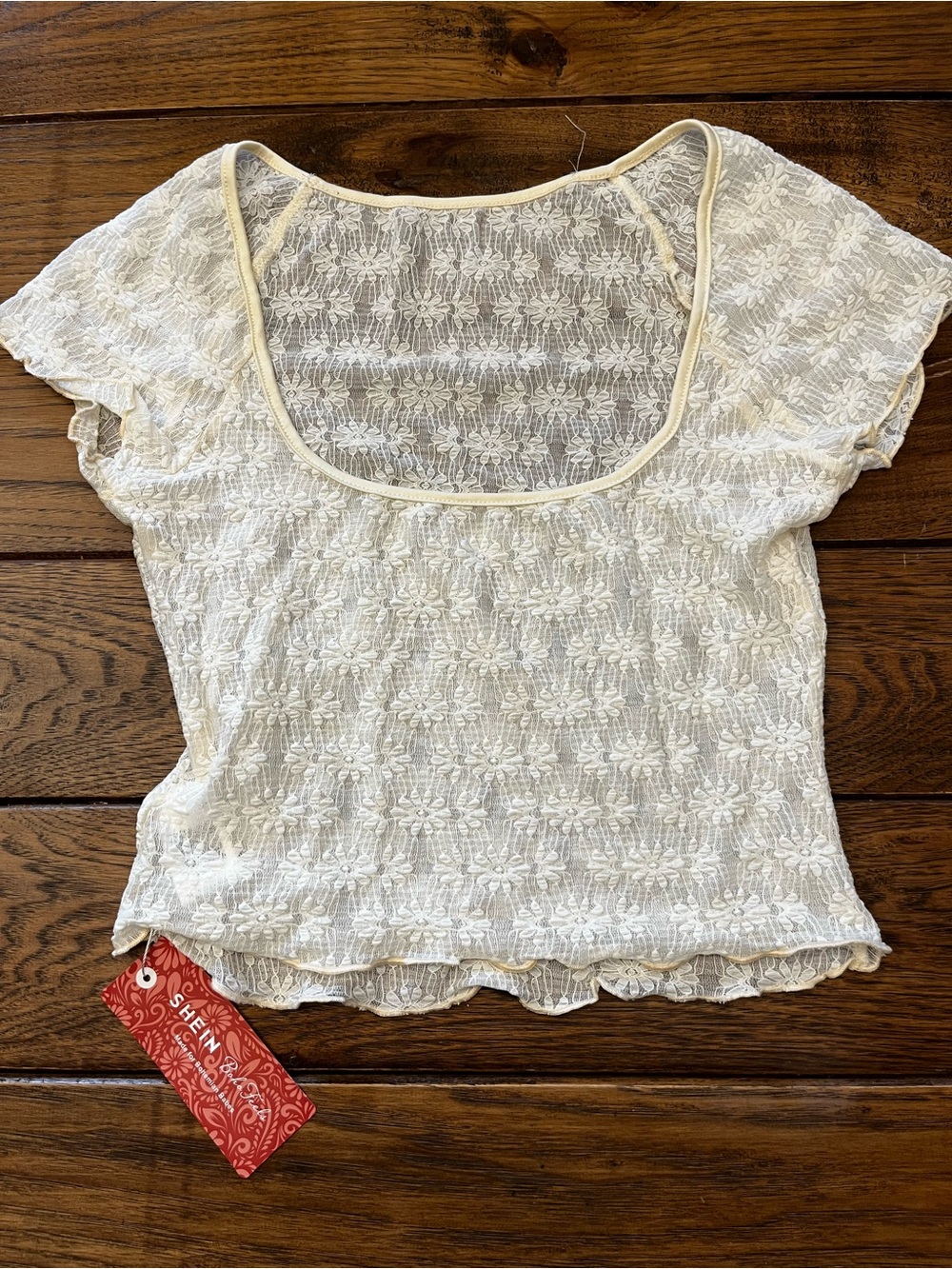 SHEIN Cream Floral Lace Scoop Neck Short Sleeve Top